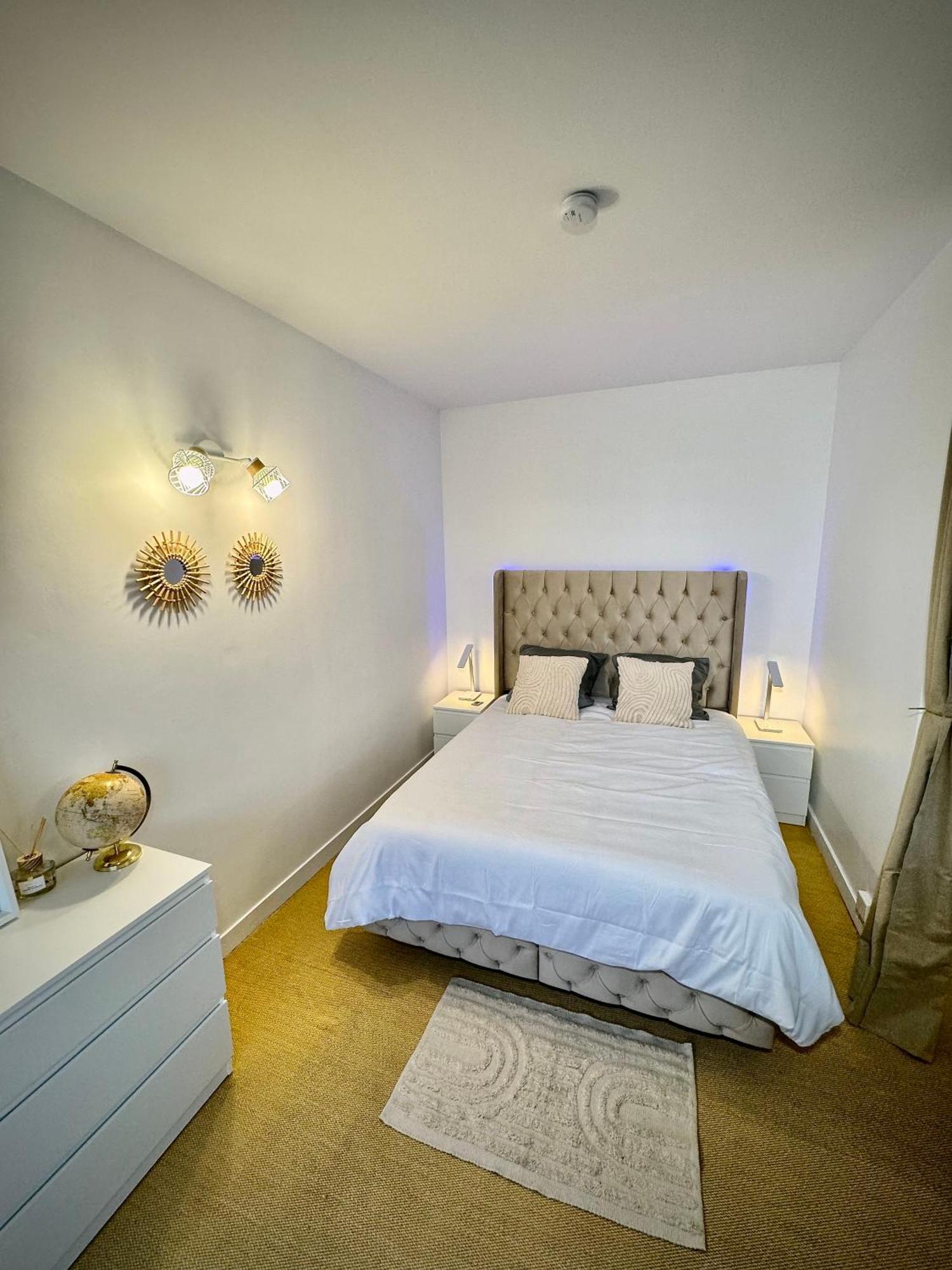 Appartement Avec Piscine パリ エクステリア 写真